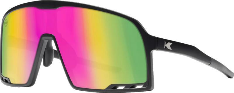 Campeones - Rainbow On Black 1