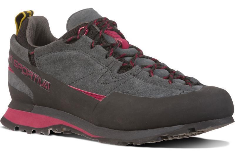 Boulder X - Womens - Carbon / Beet 2