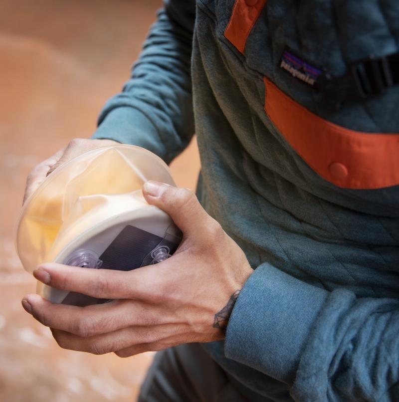 Base Light - 300-Lumens - Not Applicable 4