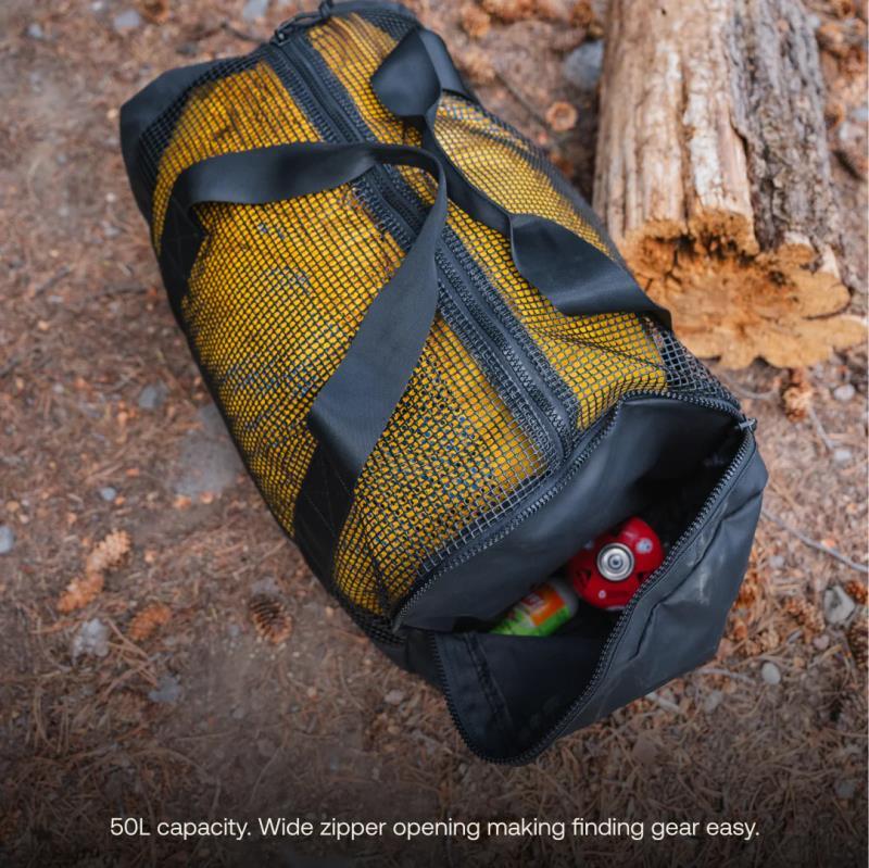 Luno Medium Mesh Duffel - black 1