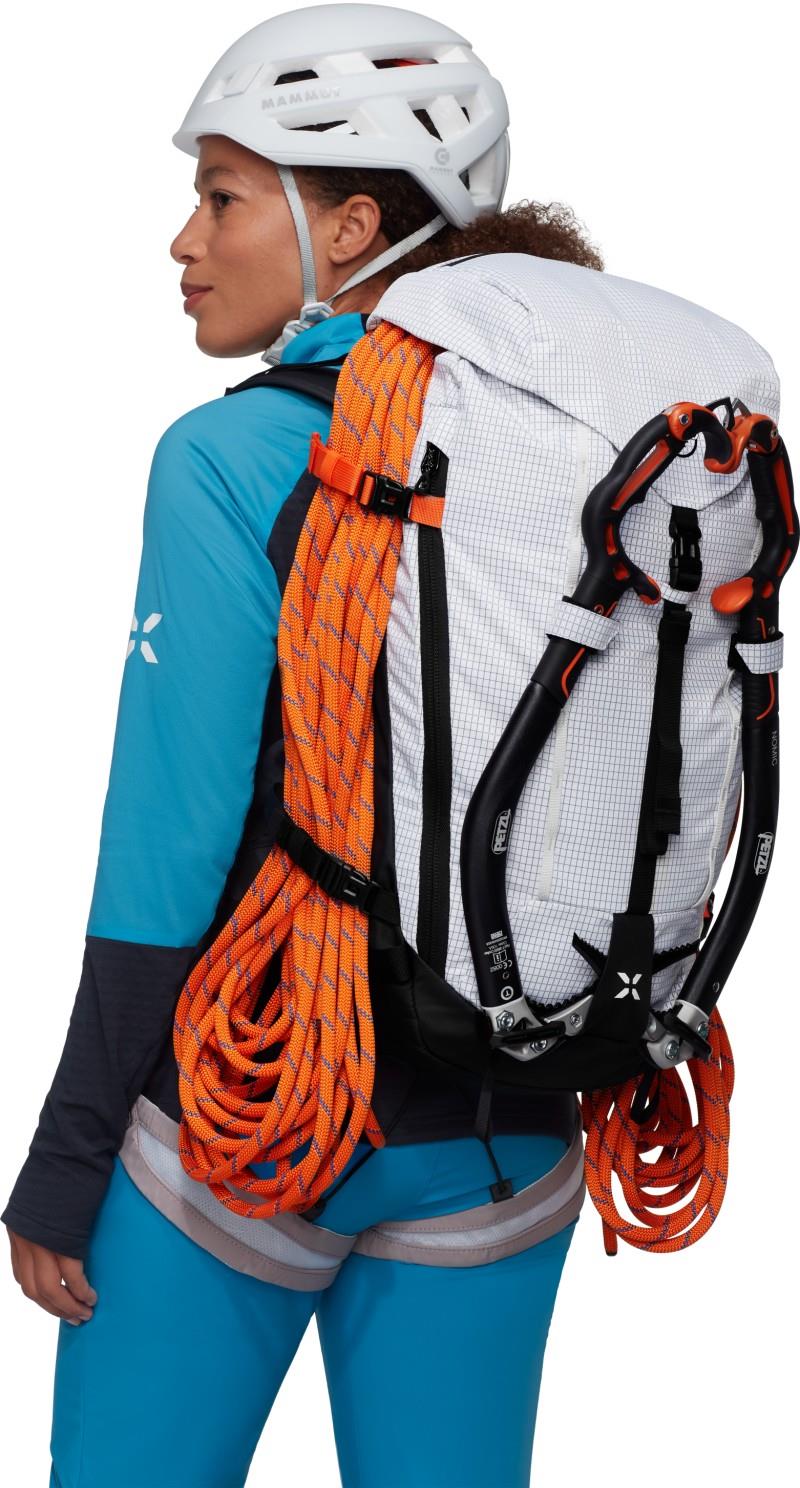 Trion 38L - Womens - white / black 1
