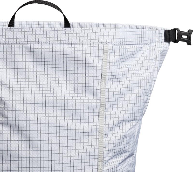 Trion 38L - white / black 1
