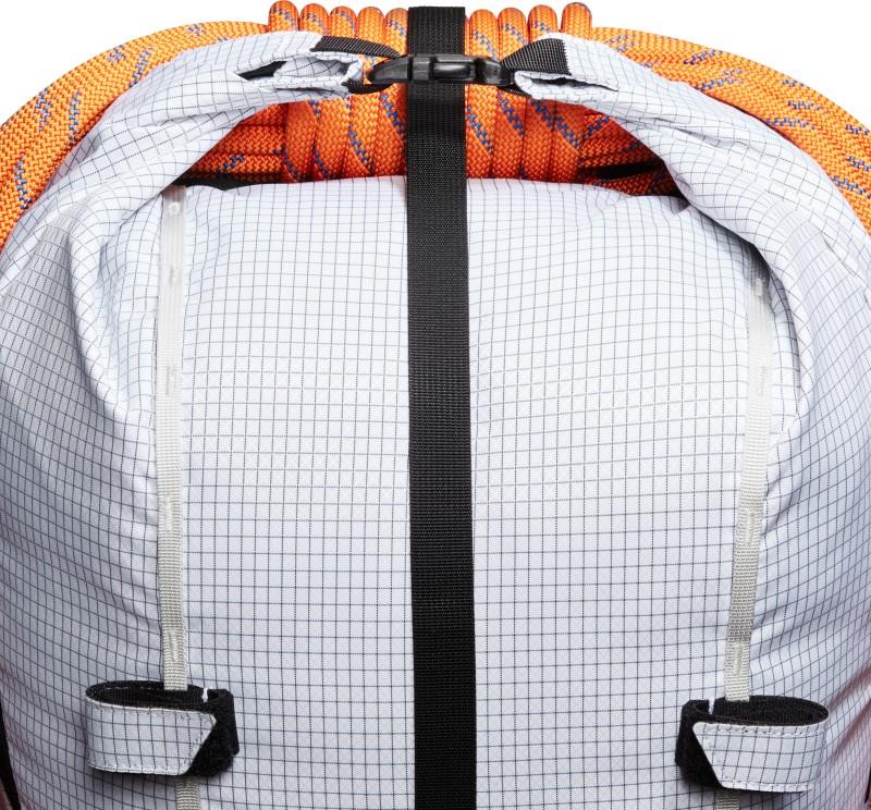 Trion 38L - white / black 1