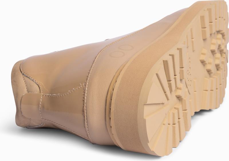 Core Cap Patent Leather, Shearling Lining - Womens - beige 1