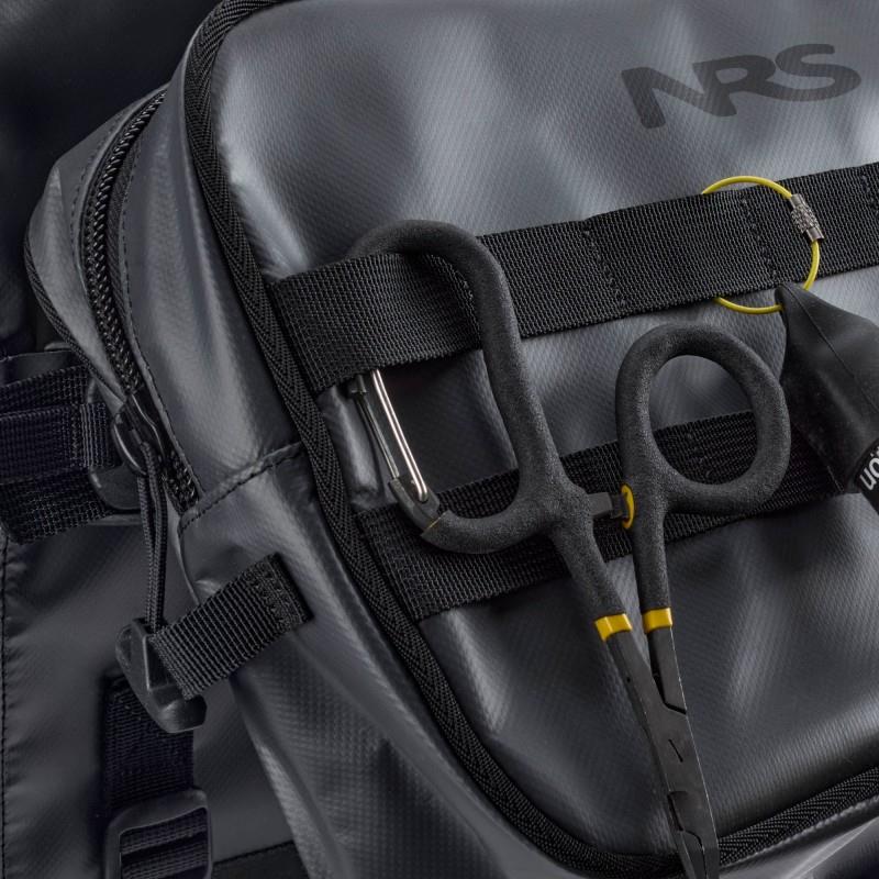 Throw Back Fishing Seat Bag - smoke 1