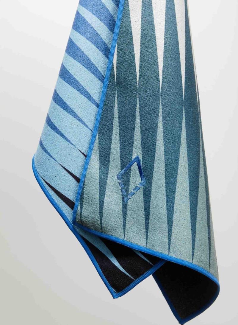 Do Anything Mini Fitness Towel - Heatwave Blue Green 3