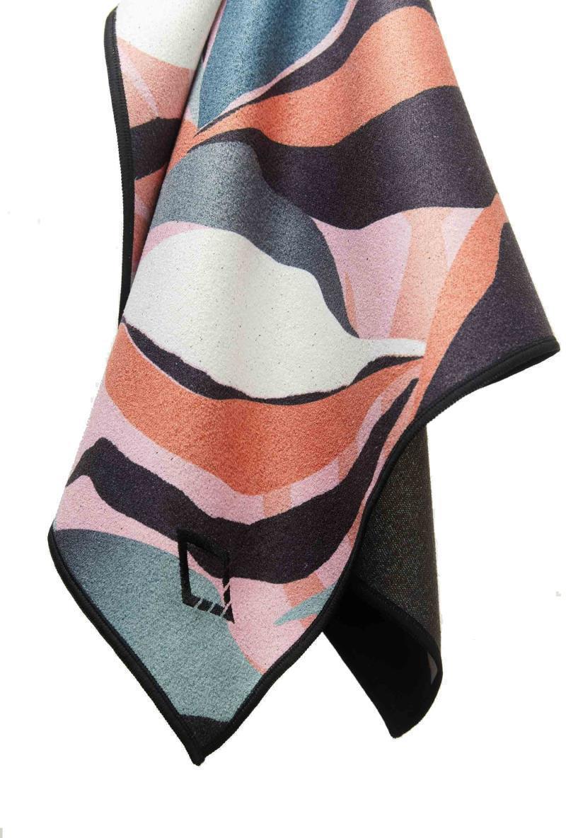 Leafy Pink Hand Towel - not applicable 1