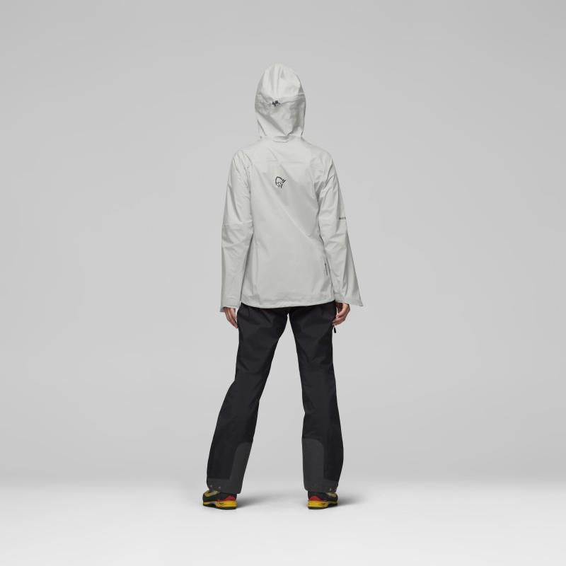 Falketind GTX Jacket - Womens - oatmeal 1