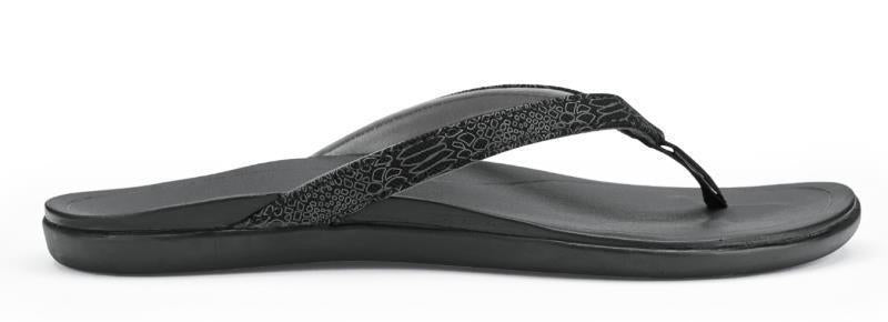 Ho`opio - Womens - black honu / charcoal 1