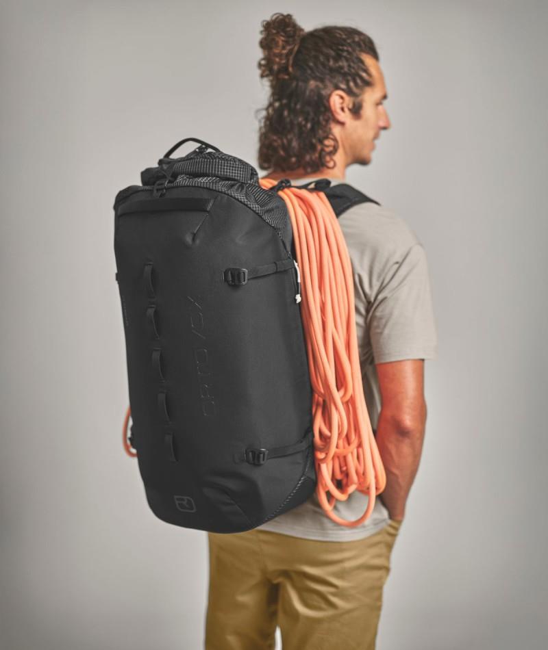 Affinity 42 - black raven 1