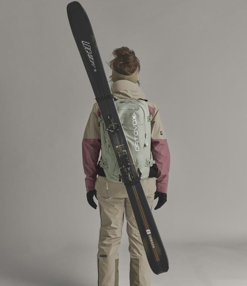 Haute Route 30 S - green sage 1