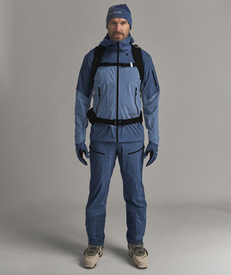 Haute Route 32 - blue nunatak 1