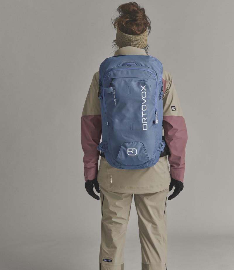 Haute Route 38 S - blue nunatak 1