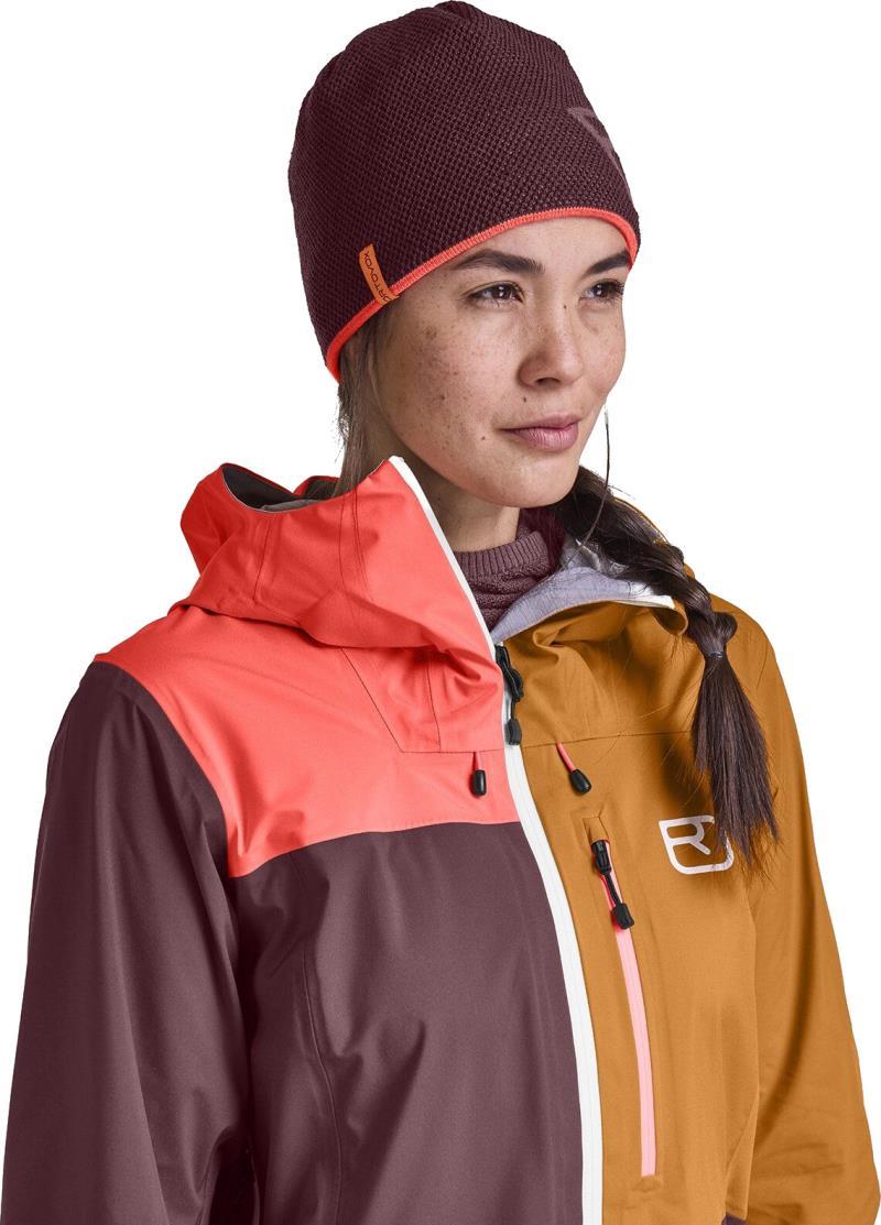 Merino Logo Knit Beanie - Winetasting 2