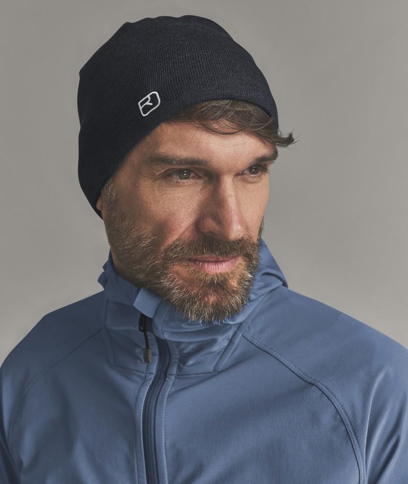 Peak Beanie - black raven 1