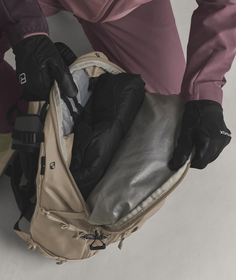 Venet Tour 28 S - dark linen 1