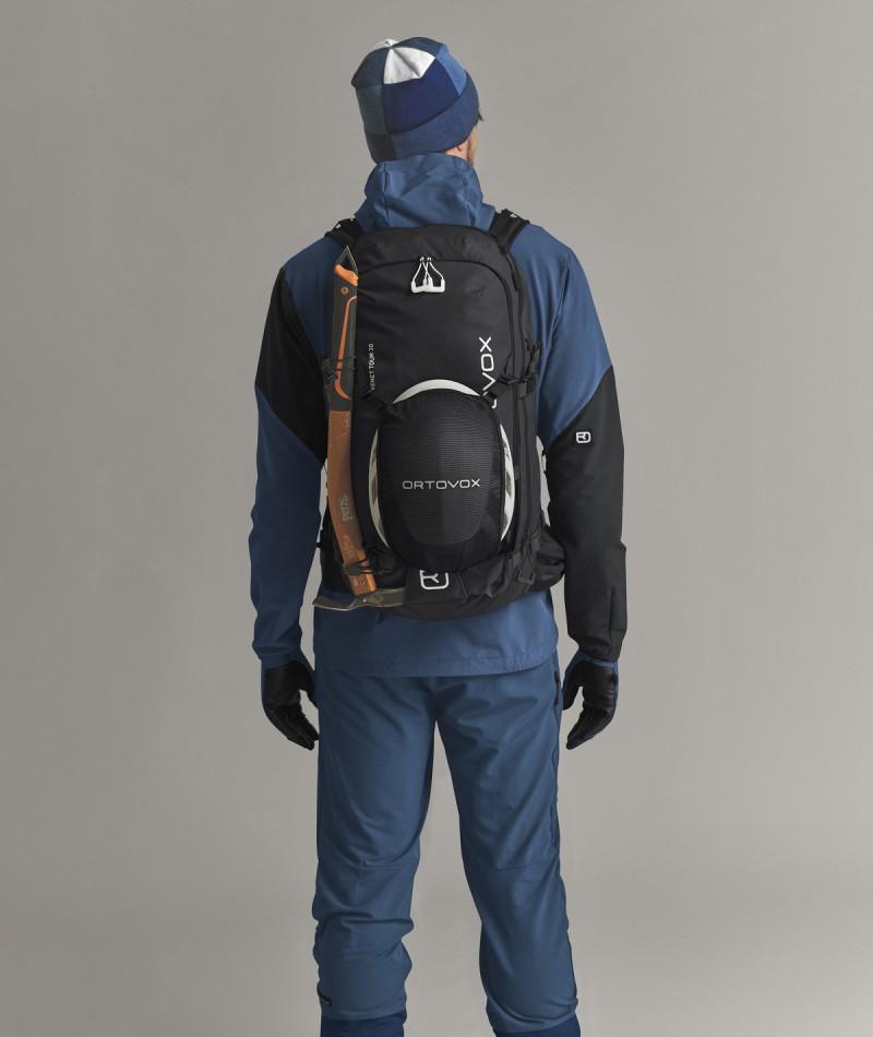 Venet Tour 30 - black raven 1