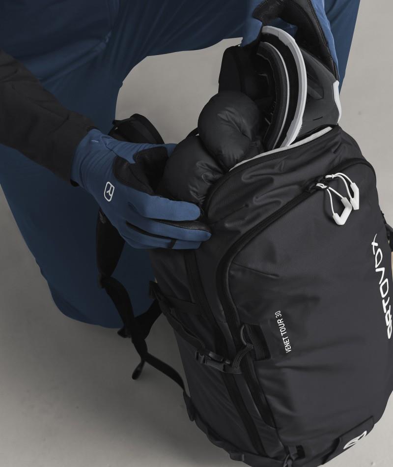 Venet Tour 30 - black raven 1