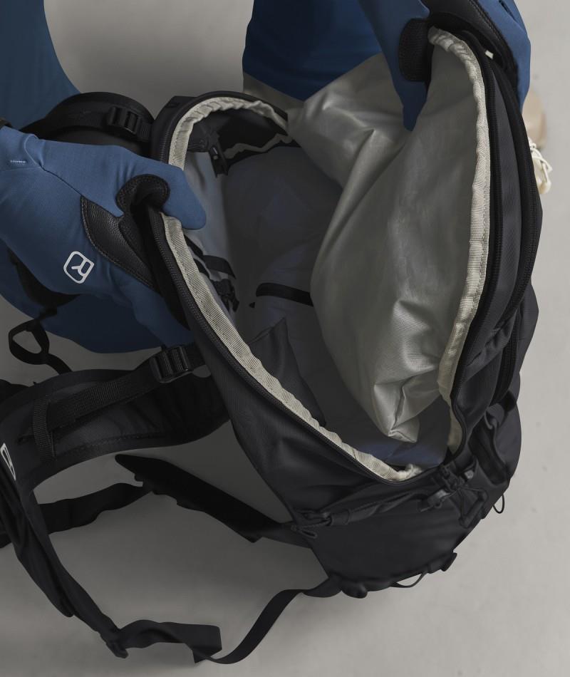 Venet Tour 30 - black raven 1