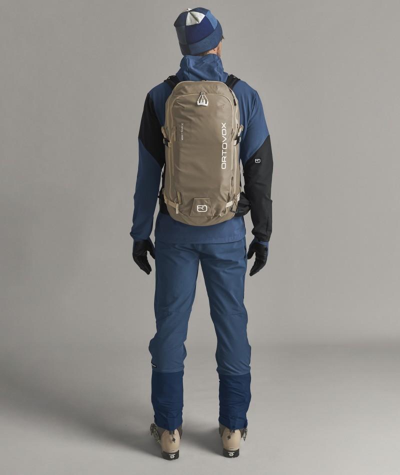 Venet Tour 30 - dark linen 1