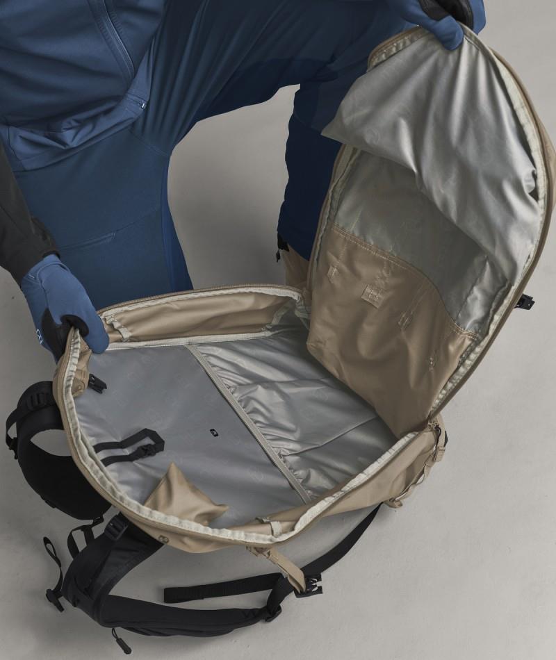 Venet Tour 30 - dark linen 1