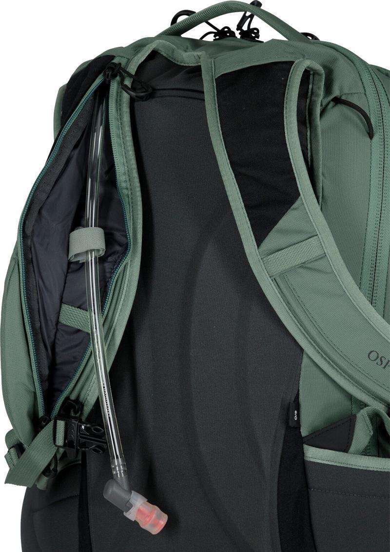 Kresta 20 - Womens - pine leaf green 1