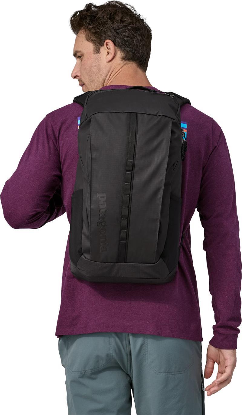 Black Hole Pack 25L - Black 4