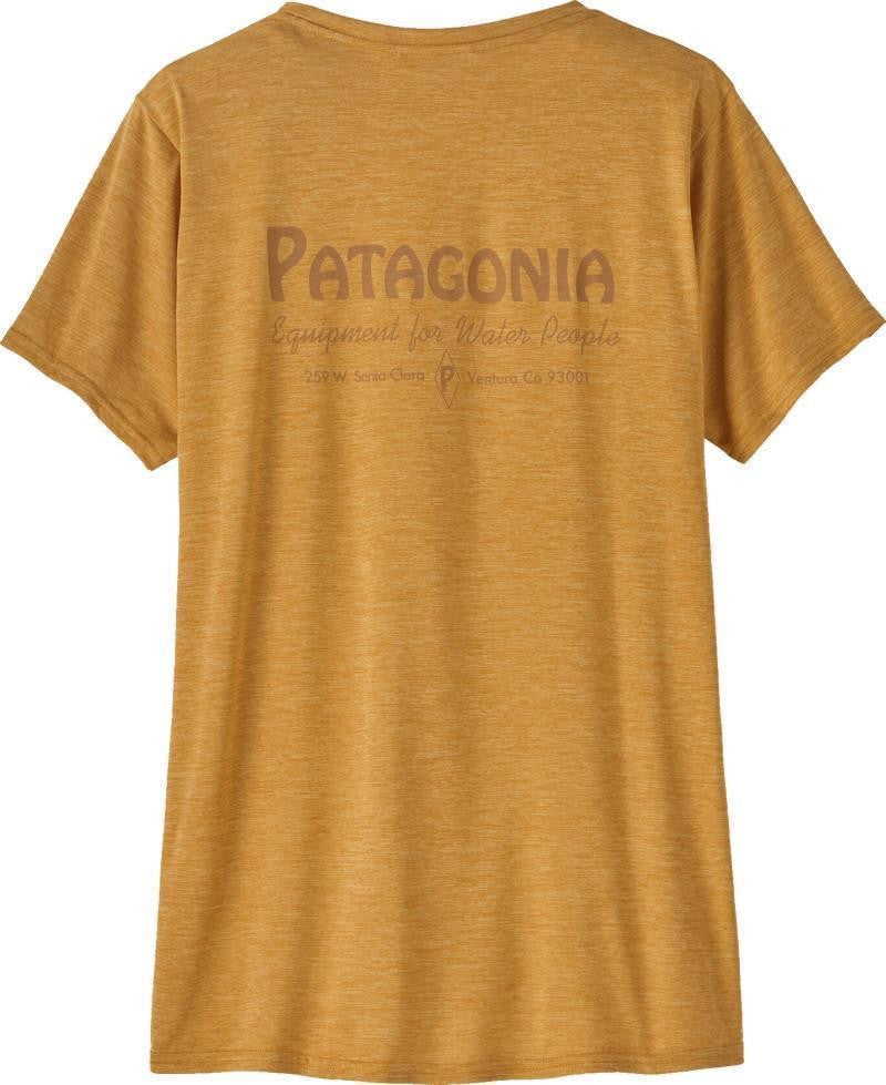 Capilene Cool Daily Graphic SS Shirt - Waters - Womens - water people banner / beeswax tan x-dye 1