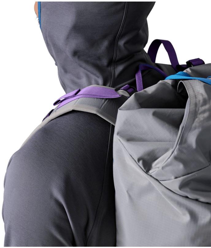 R1 Ultralight Hoody - Mens - smolder blue 1