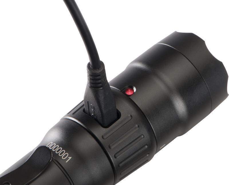 7600 Tactical Flashlight - 944-Lumens - black 1