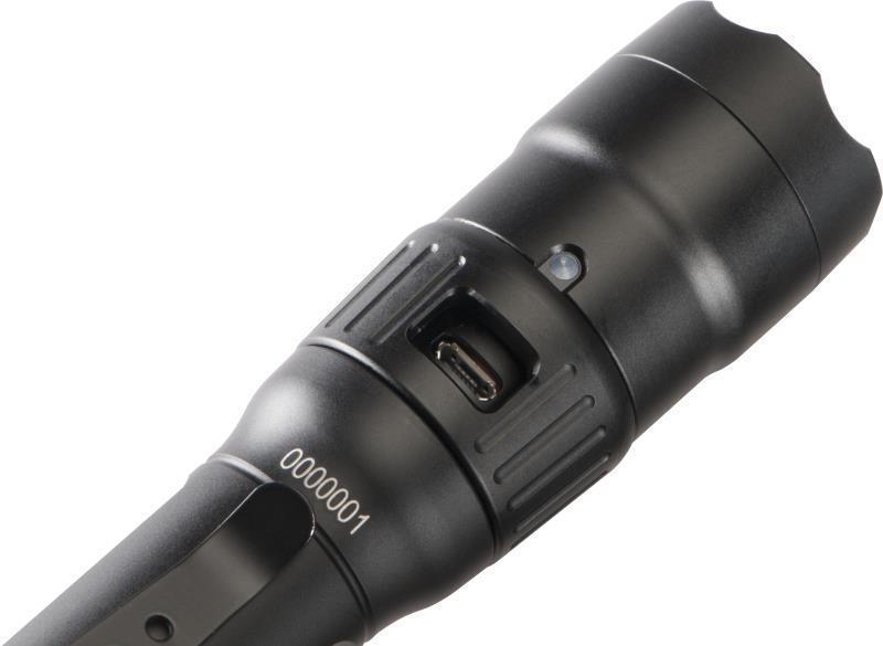7600 Tactical Flashlight - 944-Lumens - black 1