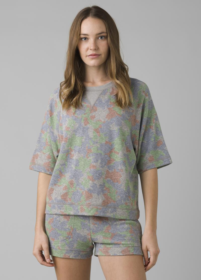 Cozy Up Sunfair Top - Womens - heather grey montage 1
