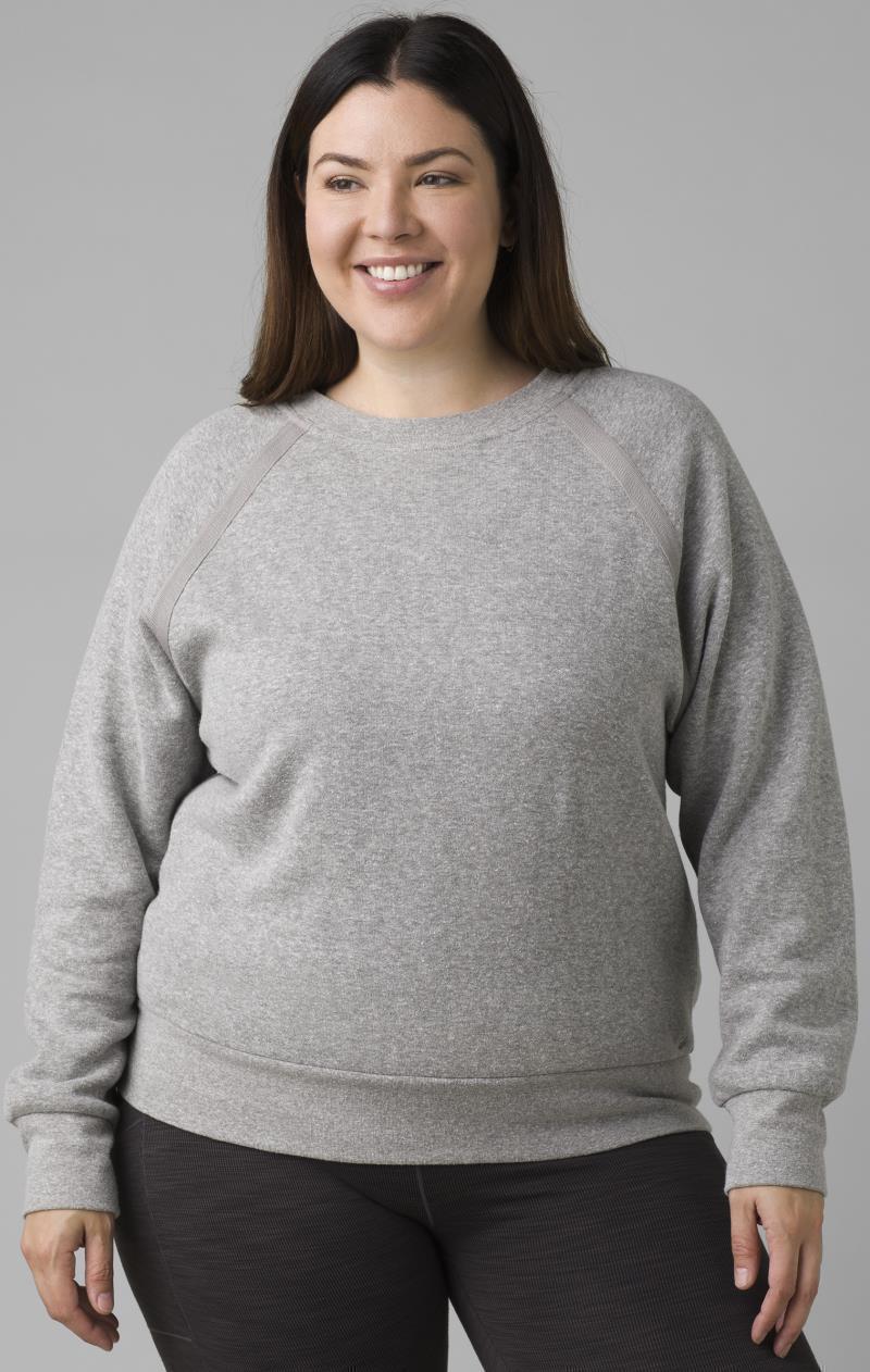 Cozy Up Sweatshirt Plus - Womens - Heather Grey 2