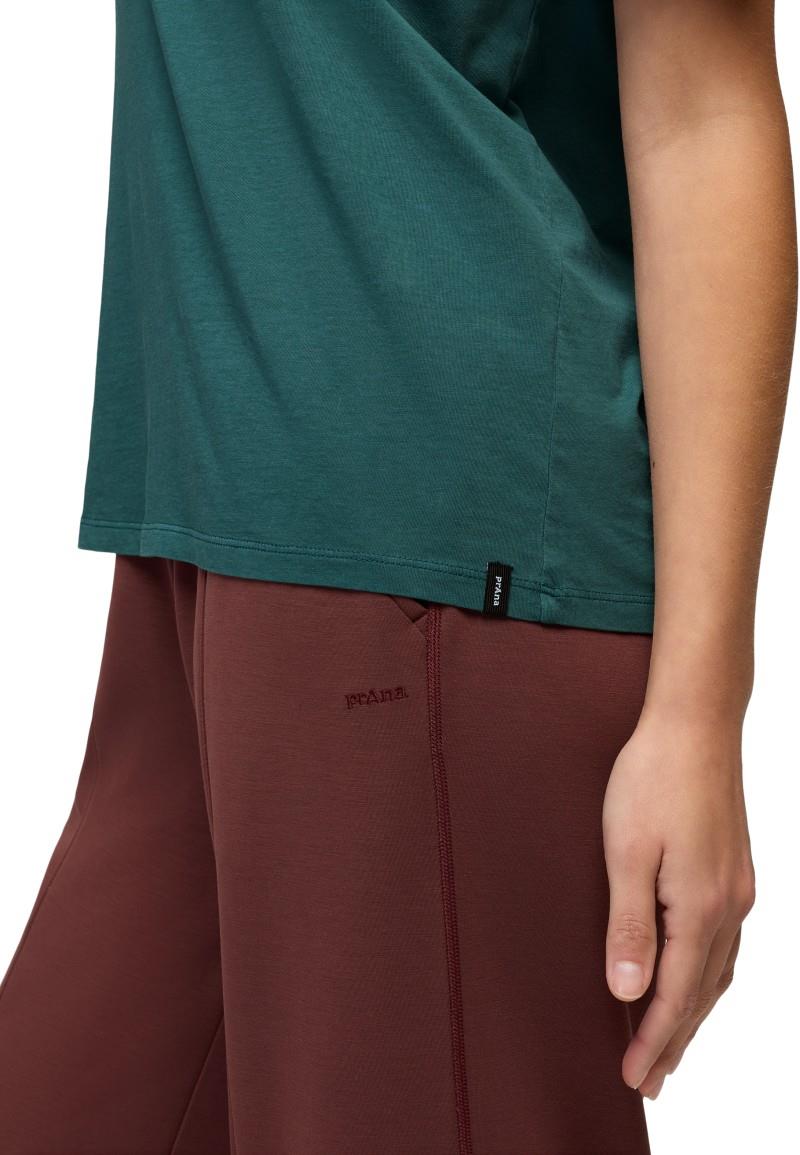 Everyday V-Neck Tee - Womens - coast 1