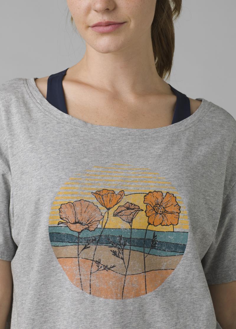 Organic Graphic Tee - Womens - heather grey beach flower 1
