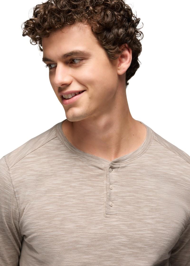 Ronnie Henley II - Mens - canvas 1