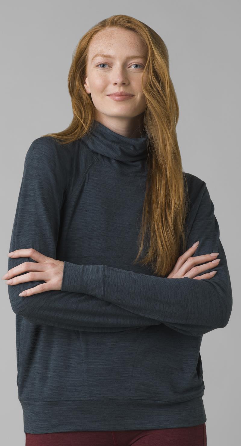 Sol Protect Turtleneck - Womens - Dark Sky 2