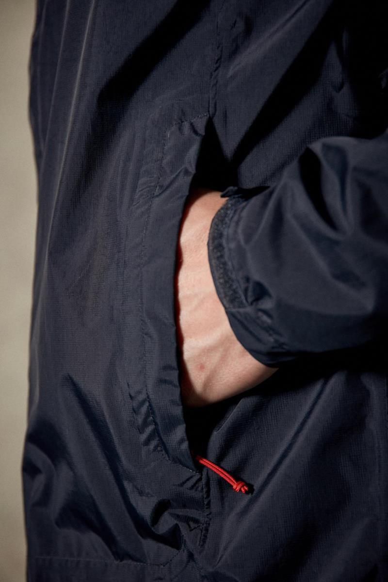 Downpour Jacket - Mens - Black 12