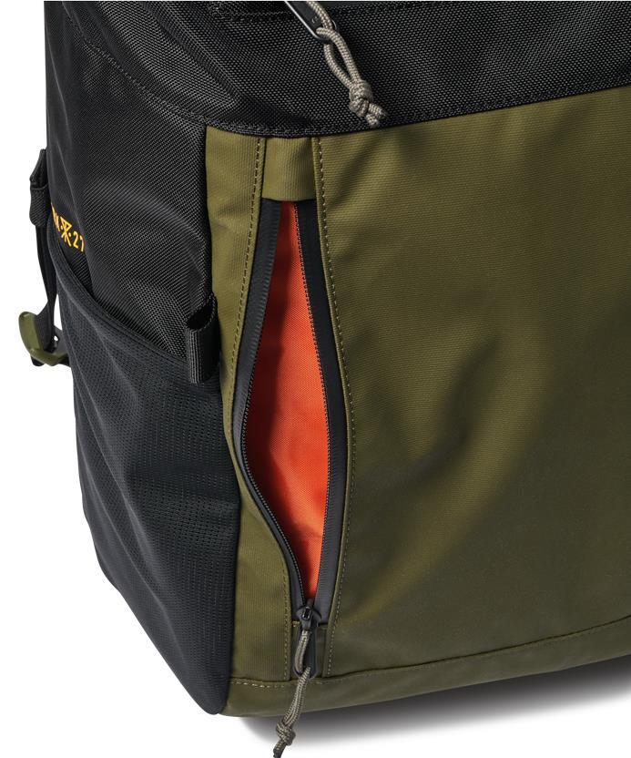 Daytrip Passenger 27L Backpack - black / military 1