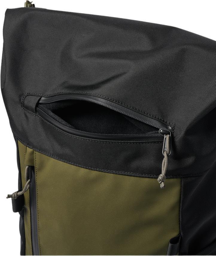 Daytrip Passenger 27L Backpack - black / military 1