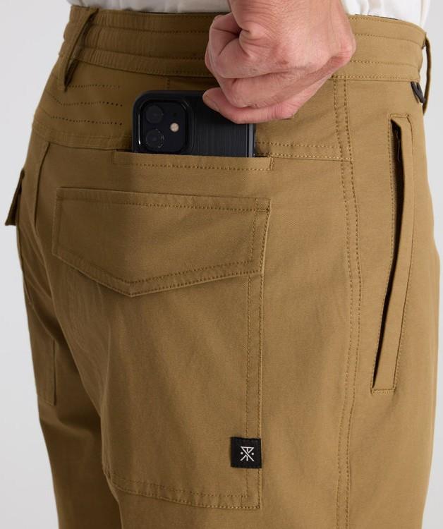 Layover Pro Traveler Shorts - Mens - dark khaki 1