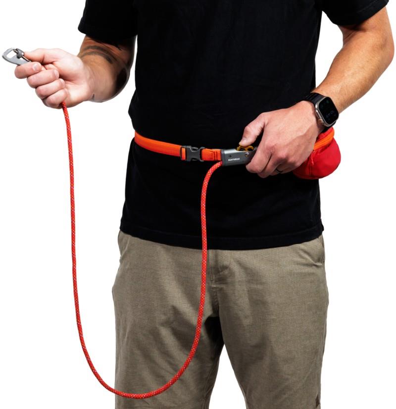 Hitch Hiker Leash - red currant 1