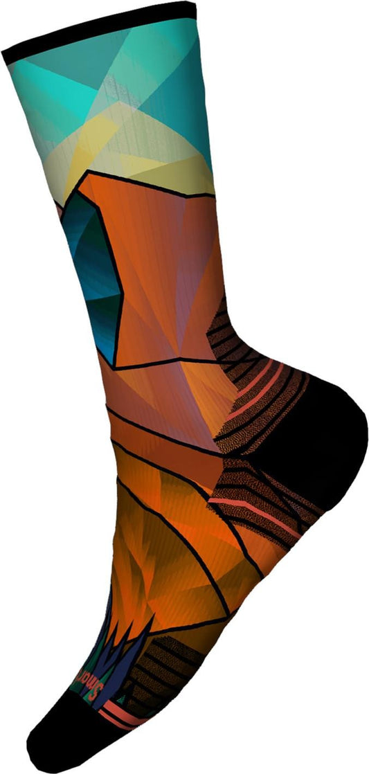 Hike Targeted Cushion Mountain Prism Print Crew Socks - Womens - orange rust 1
