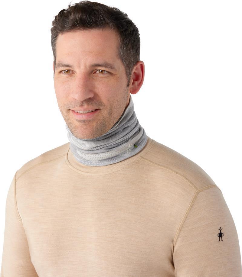 Thermal Merino 250 Reversible Neck Gaiter - Light Gray Mountain Scape 2