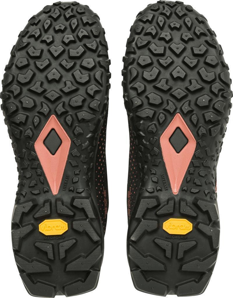 Magma 2.0 S Mid GTX - Womens - Black / MY Bacca 4