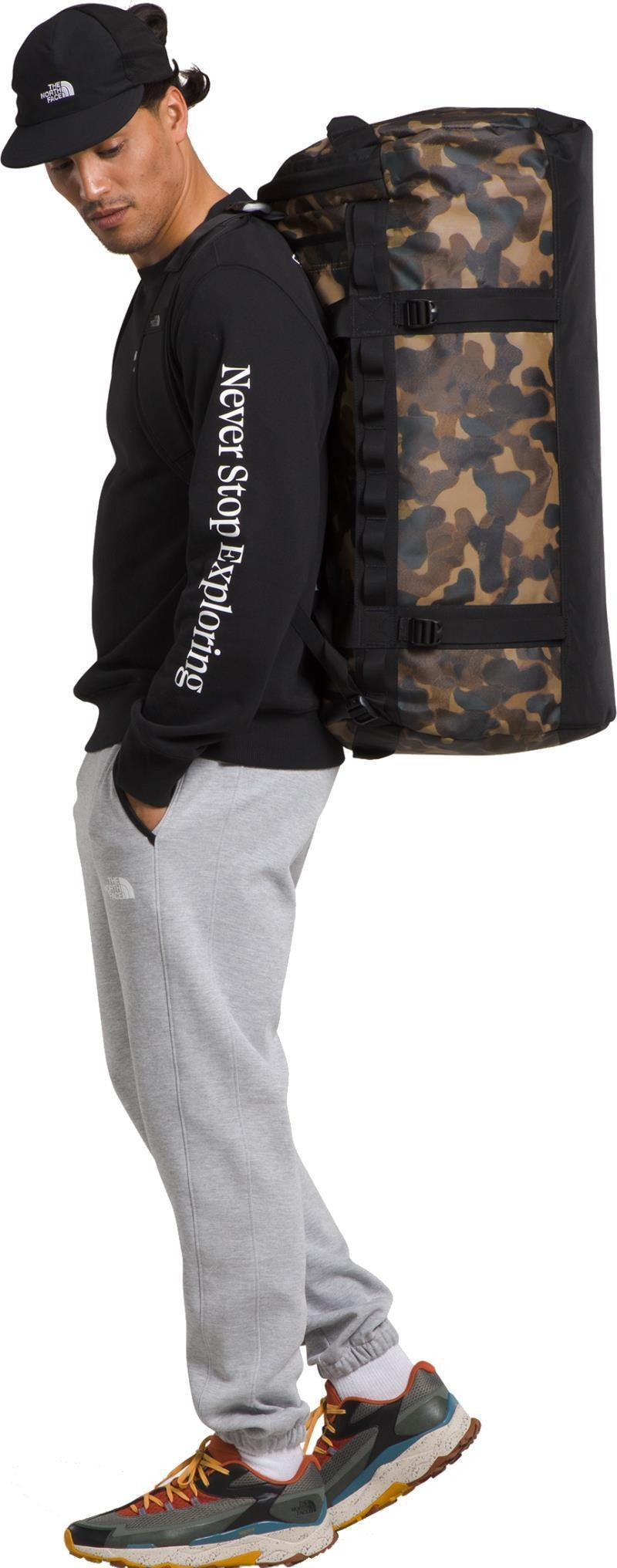Base Camp Duffel - L - utility brown camo texture small print / tnf black 1