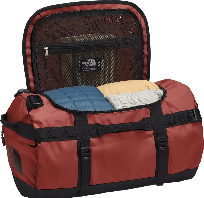 Base Camp Duffel - S - brick house red / tnf black 1