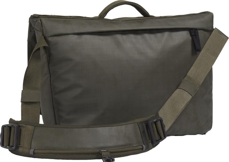 Base Camp Voyager Messenger Bag - Mens - new taupe green / tnf black 1