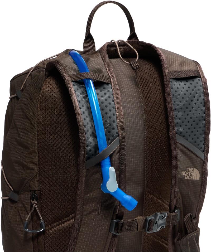 Borealis Trail 16 - dark chestnut / garnet 1