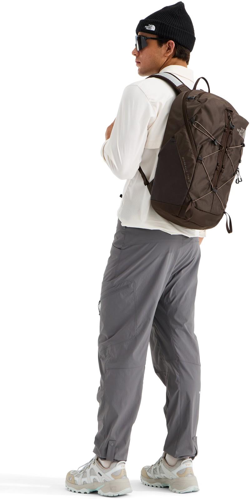 Borealis Trail - dark chestnut / garnet 1